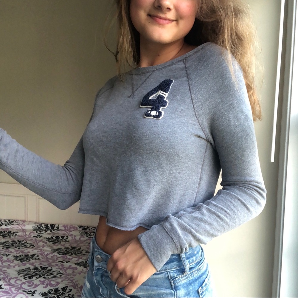 Abercrombie & Fitch Long Sleeve